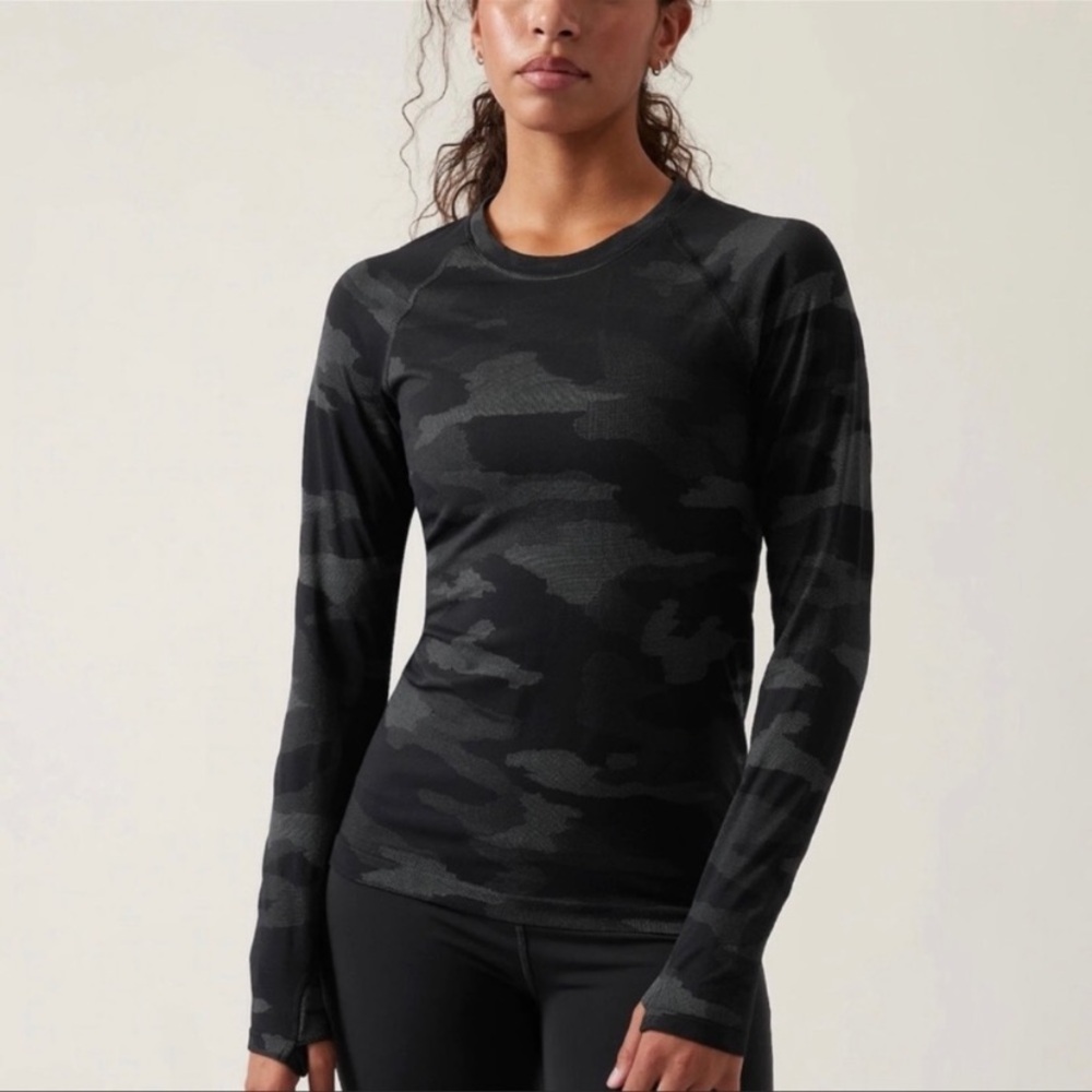 Athleta Camo Speedlight seamless long sleeve top